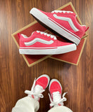 VANS KNU